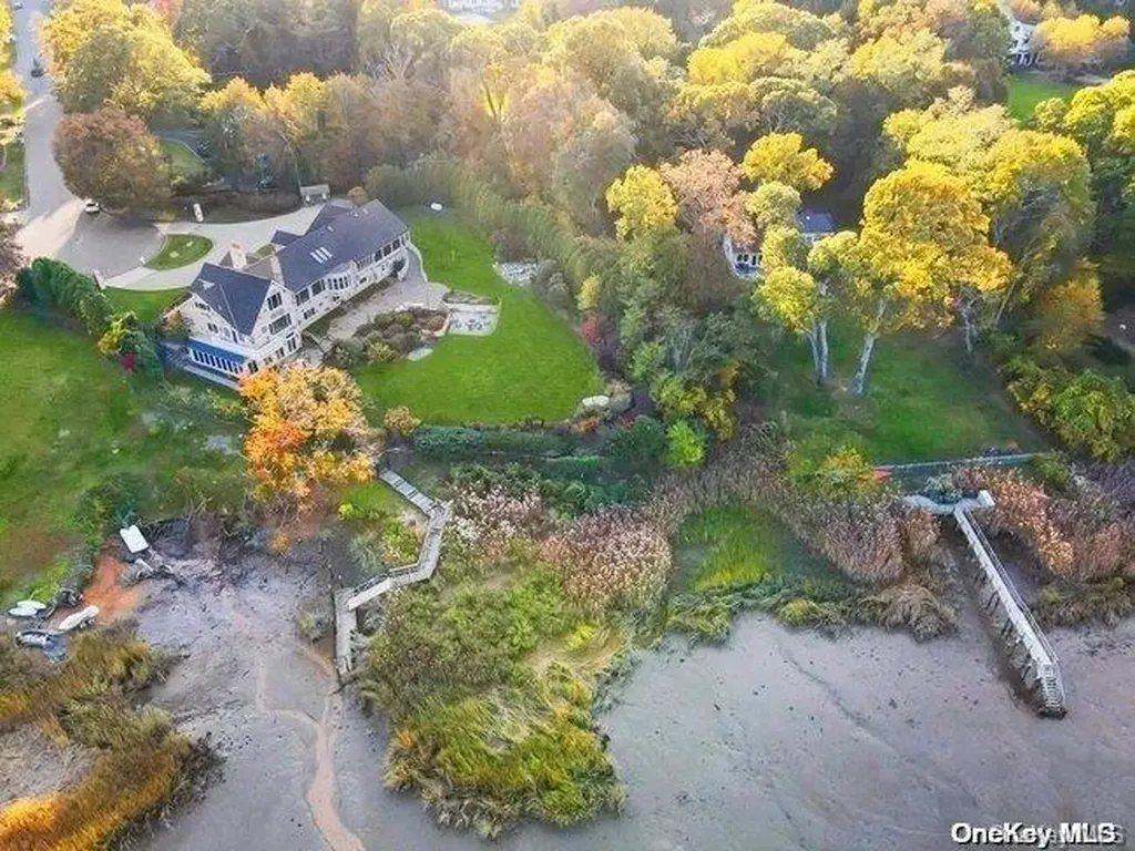 9 Mill River Road Setauket NY 11733