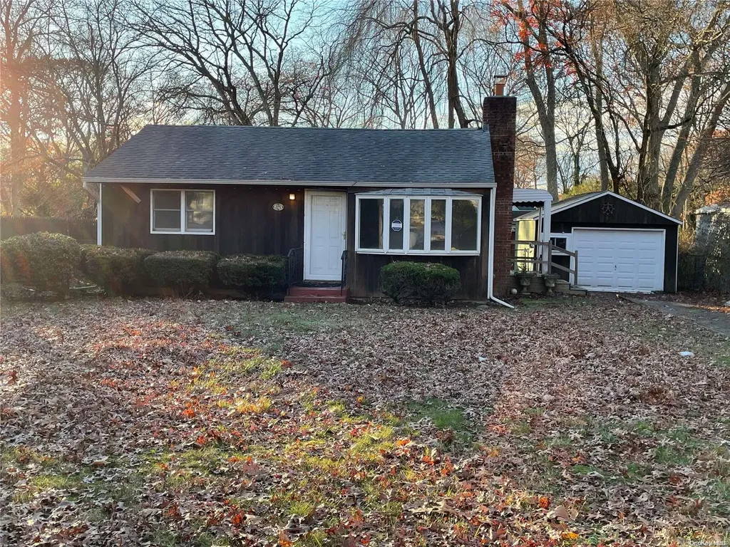 1240 Terry Road Ronkonkoma NY 11779