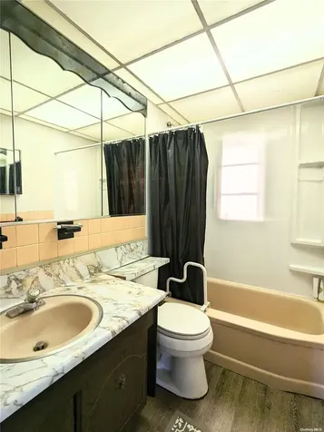 149 Maple Avenue Bethpage NY 11714