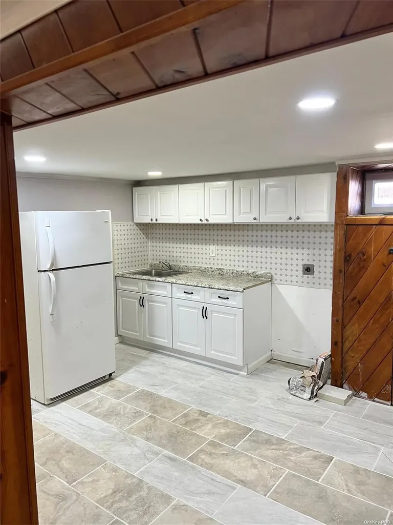 11 Jefferson Avenue Valley Stream NY 11580