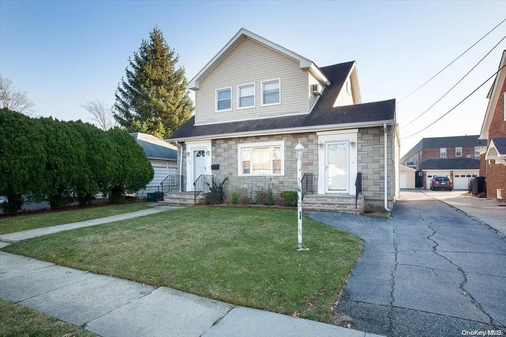 126 Walnut Street Lynbrook NY 11563