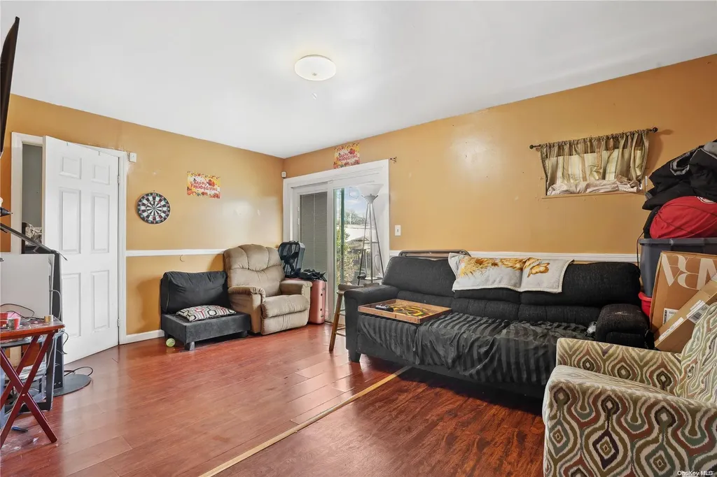 400 North Columbus A Freeport NY 11520