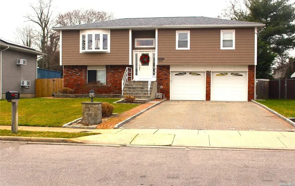373 Clocks Boulevard Massapequa NY 11758