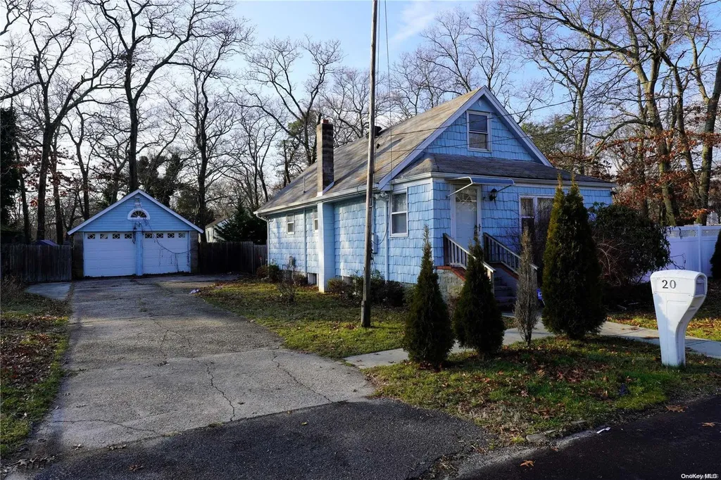 20 Dana Avenue Mastic NY 11950