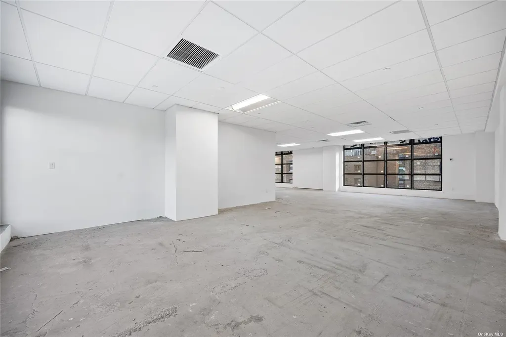 133-20 41st Road Flushing NY 11355