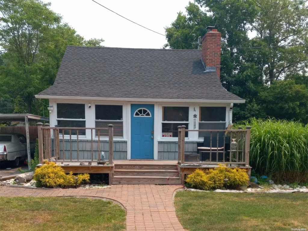 97 Magnolia Drive Mastic Beach NY 11951
