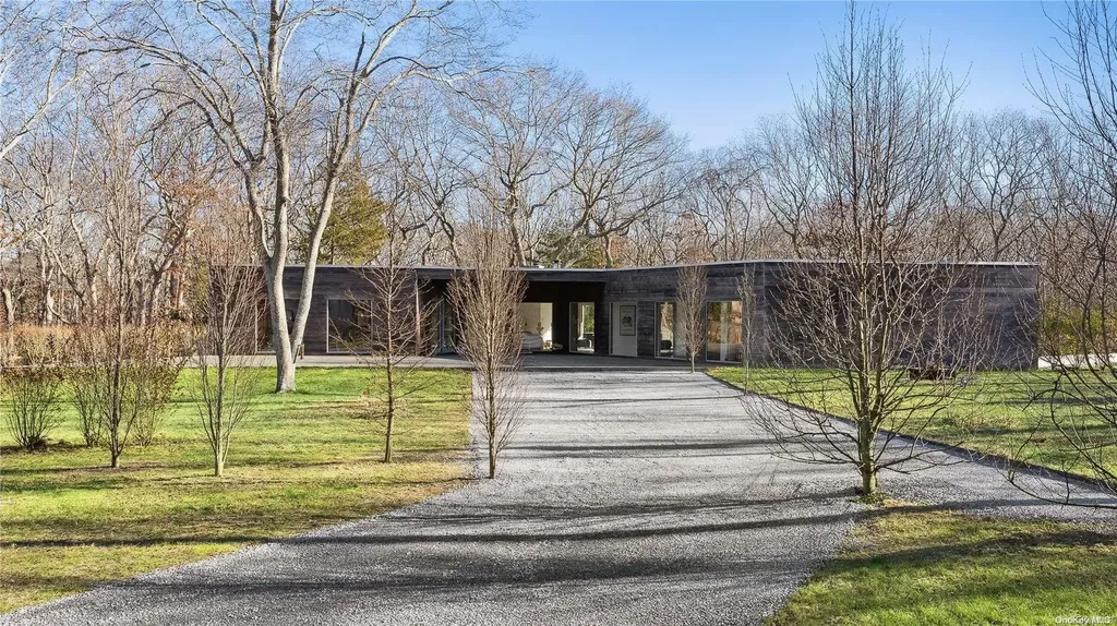 54 Copeces Lane East Hampton NY 11937