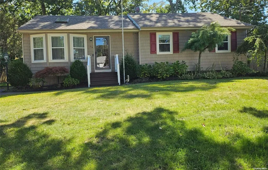 214 Moriches Avenue Mastic NY 11950