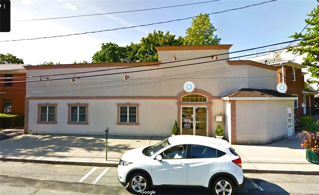 4 Weber Avenue Malverne NY 11565
