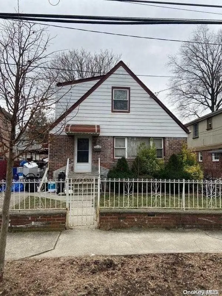 164-38 77th Avenue Flushing NY 11366