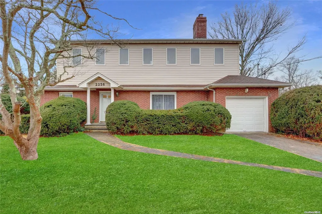 2256 Brookside Avenue Wantagh NY 11793