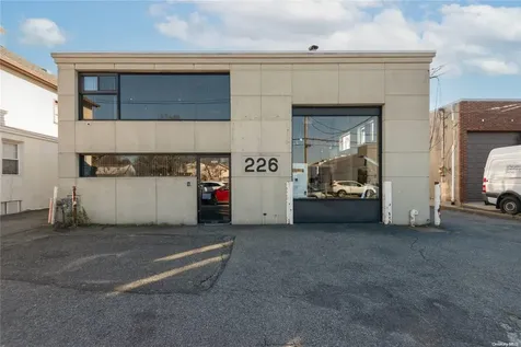 226 Westbury Avenue Carle Place NY 11514