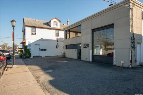 226 Westbury Avenue Carle Place NY 11514