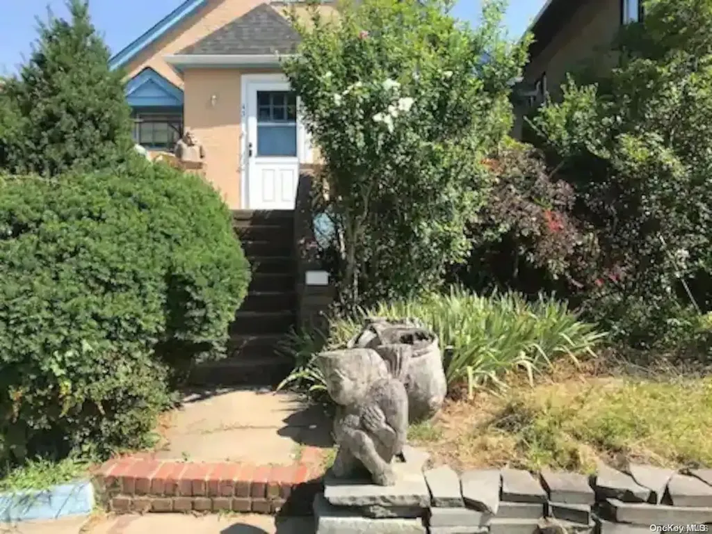 43 E Walnut Street Long Beach NY 11561