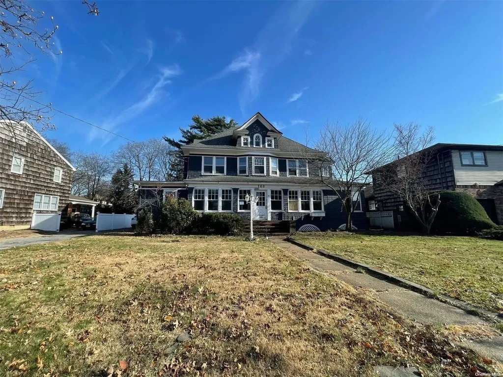 140 Hempstead Avenue Malverne NY 11565