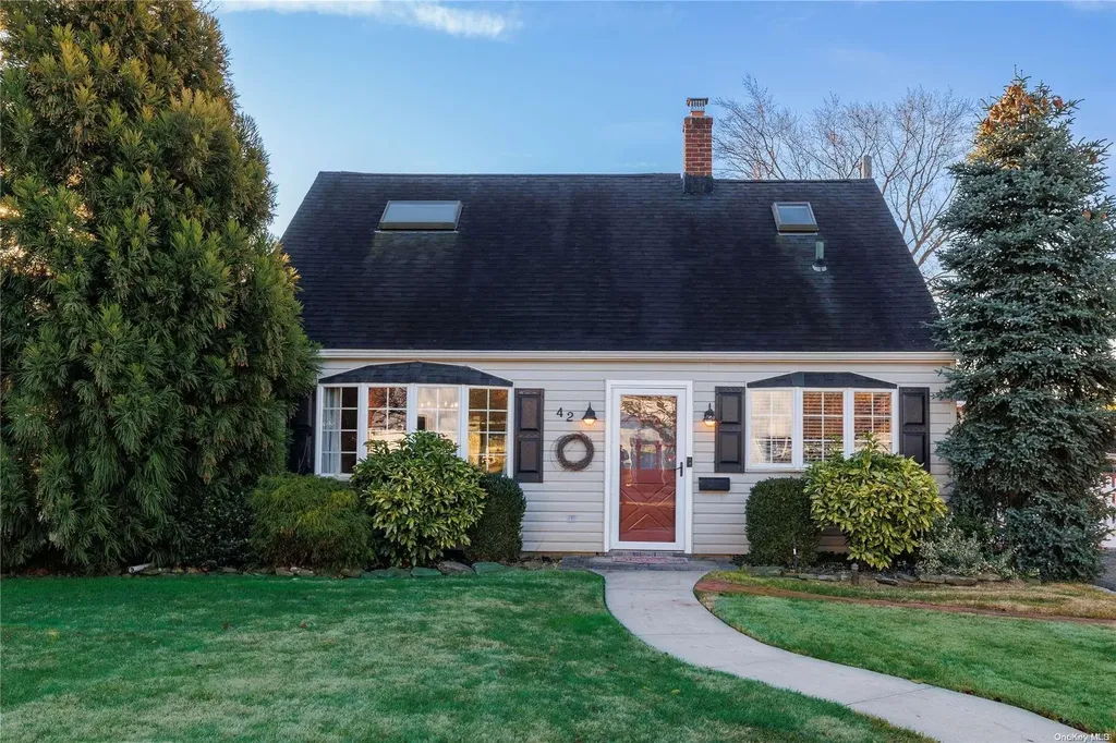 42 Silo Lane Levittown NY 11756