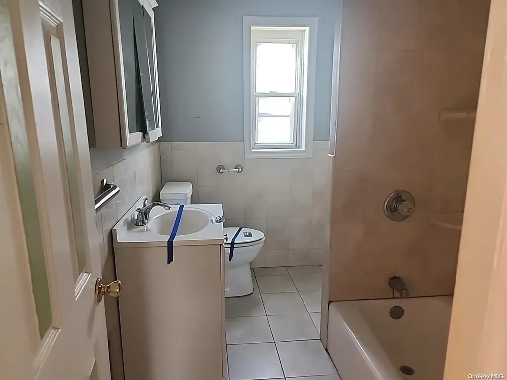 29 Foster Place Hempstead NY 11550