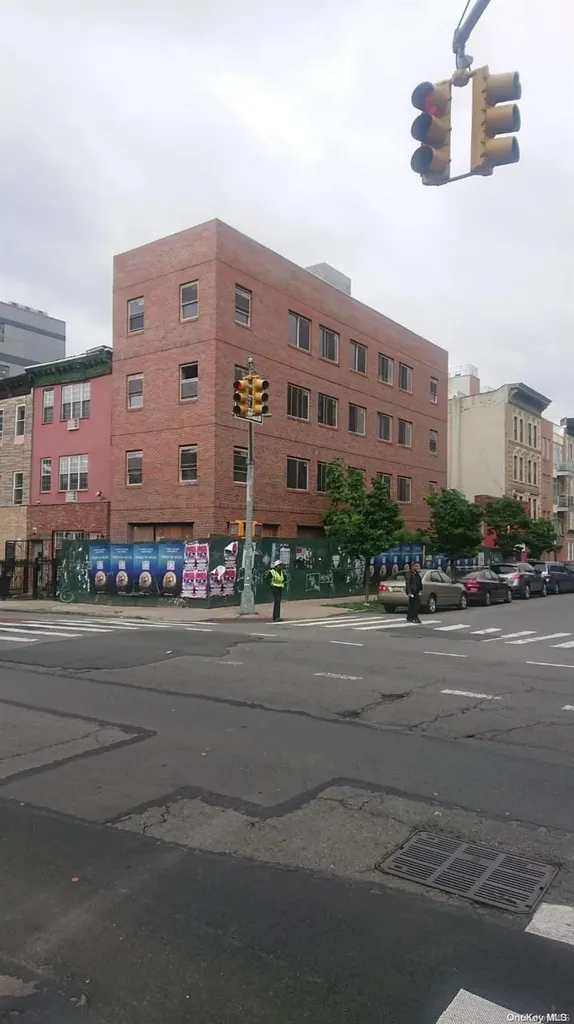 Brooklyn NY 11216