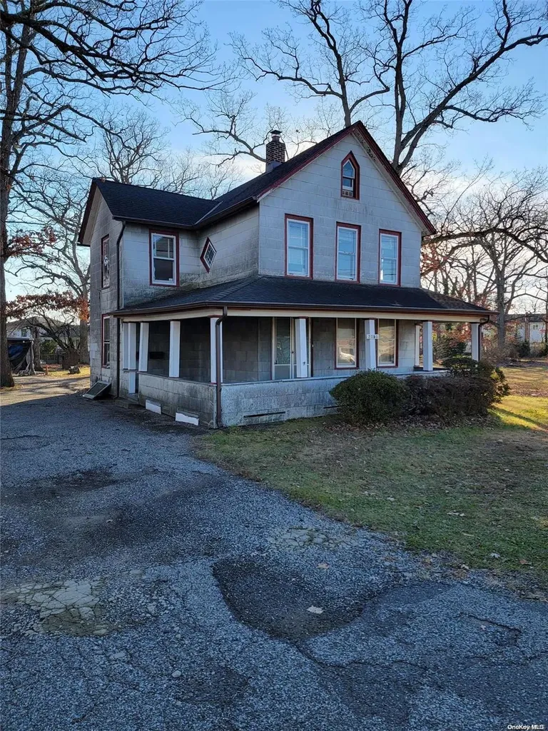 2390 Jerusalem Avenue North Bellmore NY 11710