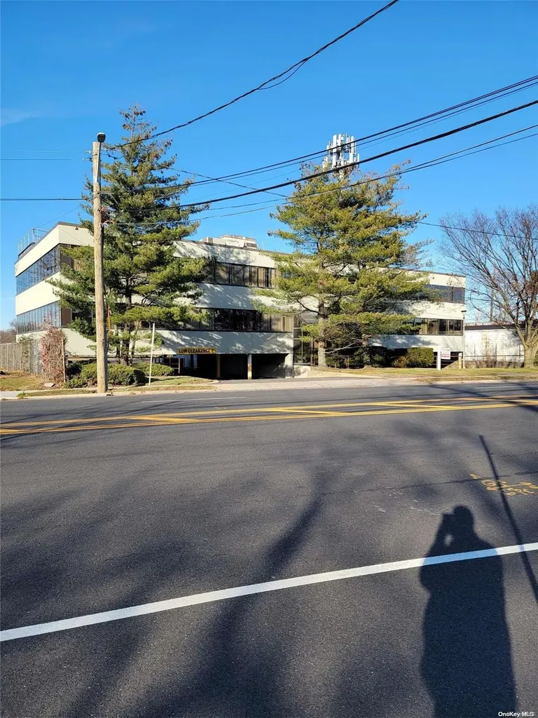 2390 Jerusalem Avenue North Bellmore NY 11710