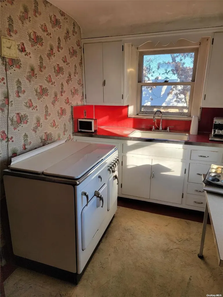 2390 Jerusalem Avenue North Bellmore NY 11710