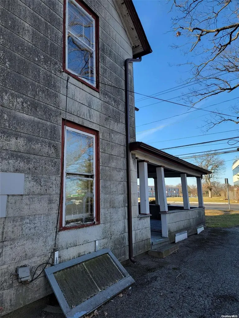 2390 Jerusalem Avenue North Bellmore NY 11710