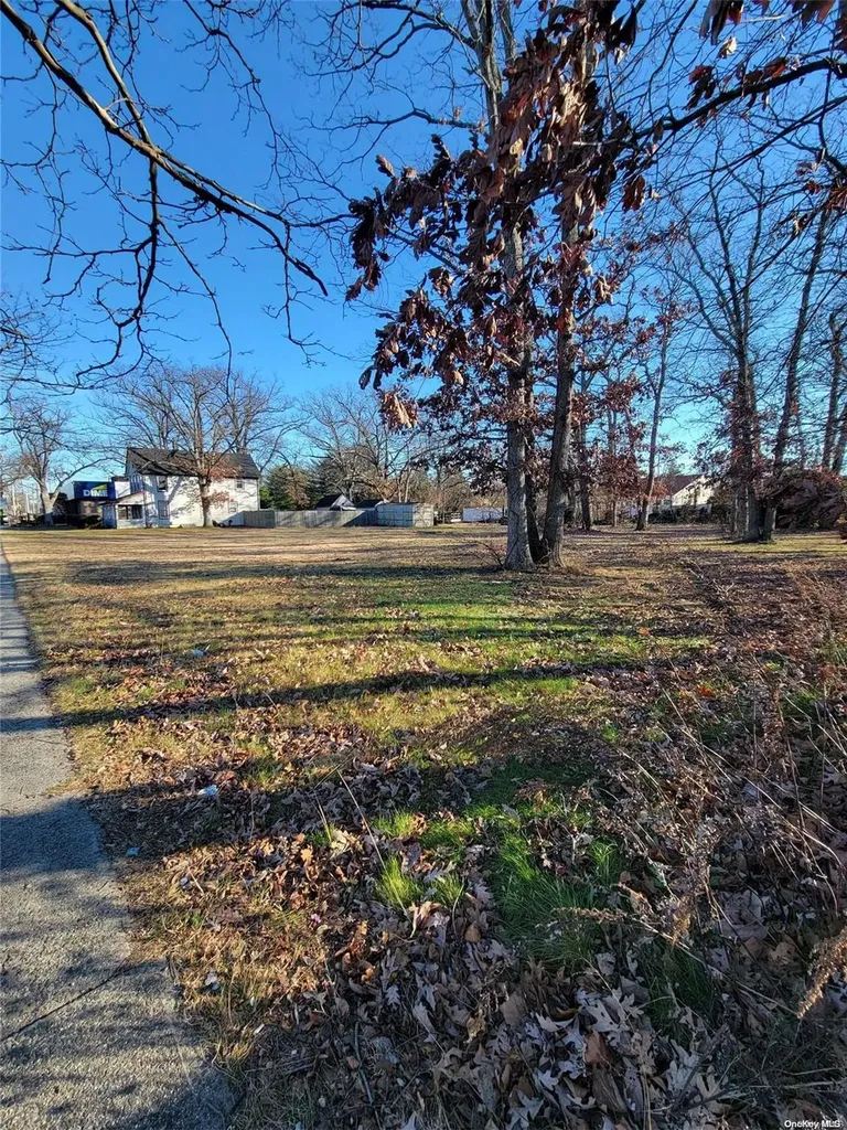 2390 Jerusalem Avenue North Bellmore NY 11710
