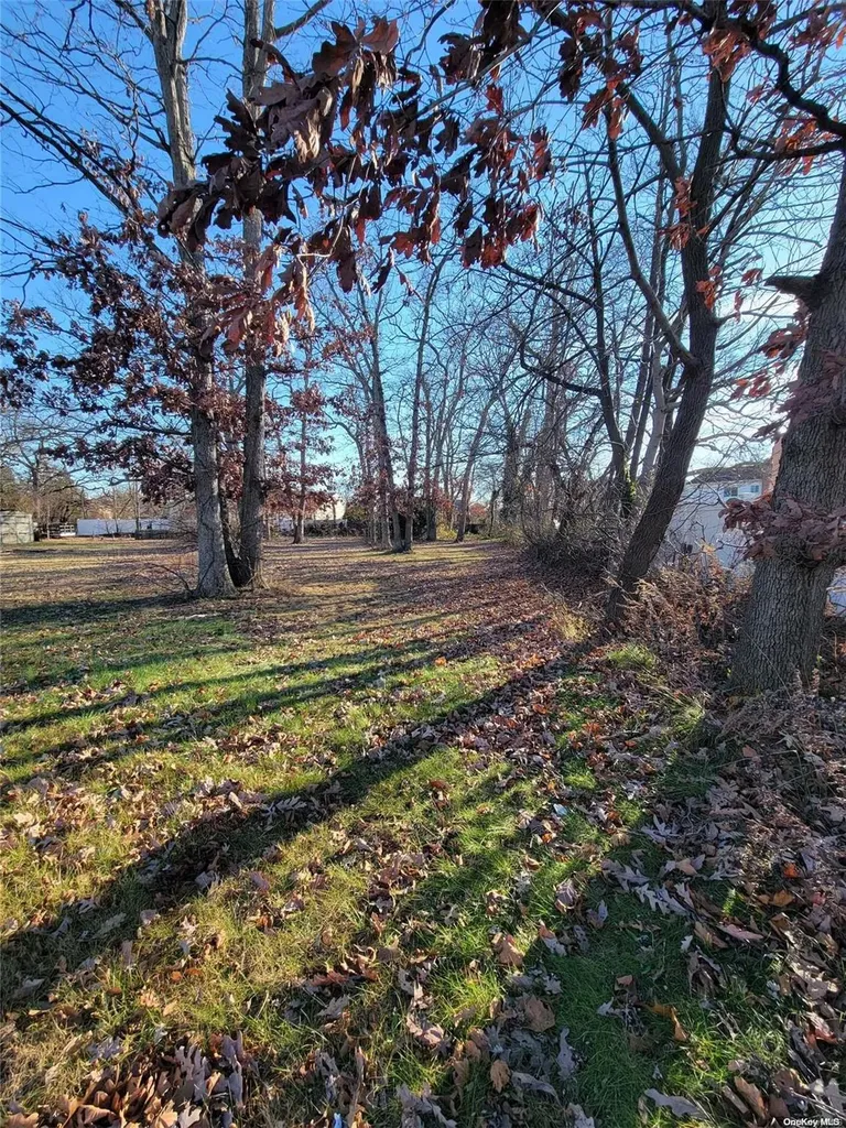 2390 Jerusalem Avenue North Bellmore NY 11710
