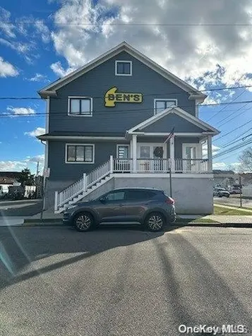 19 Suffolk Street Freeport NY 11520