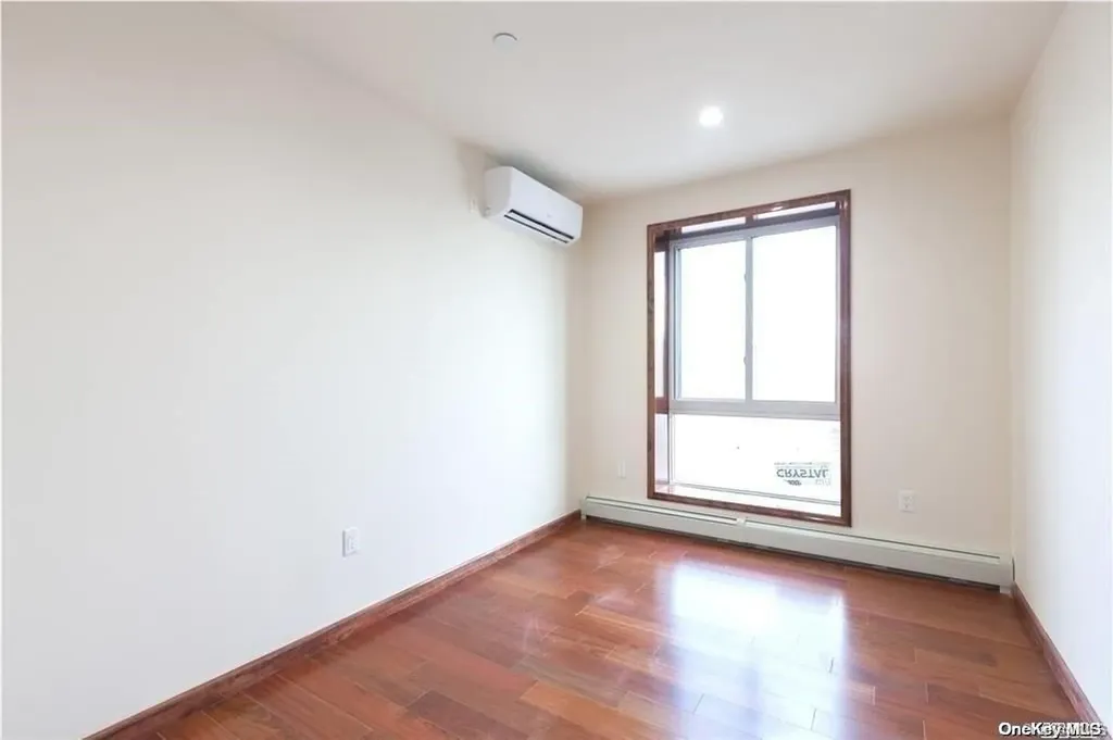 74-25 43 Avenue Elmhurst NY 11373