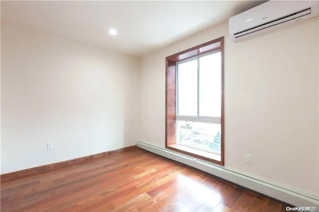 74-25 43 Avenue Elmhurst NY 11373