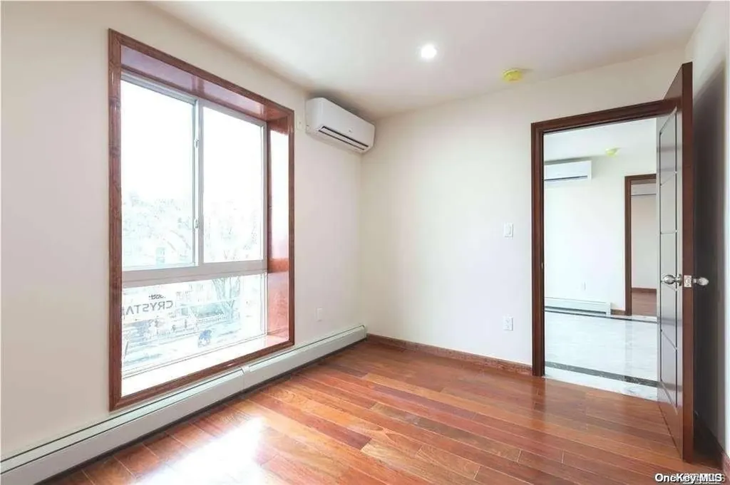 74-25 43 Avenue Elmhurst NY 11373