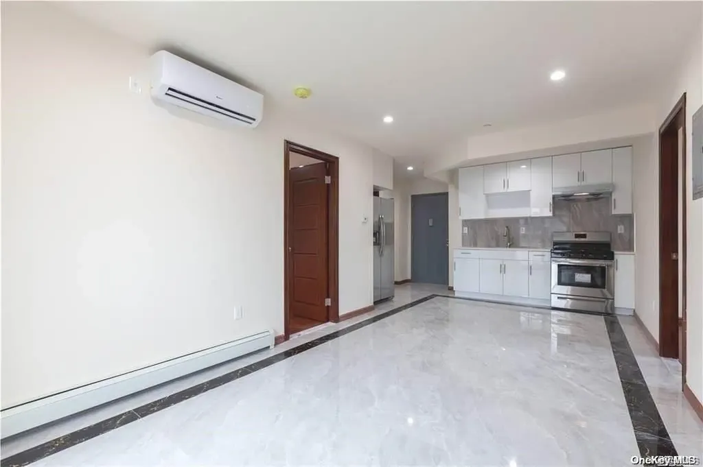 74-25 43 Avenue Elmhurst NY 11373