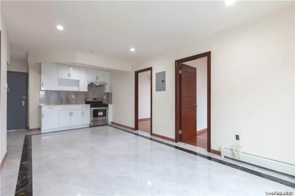 74-25 43 Avenue Elmhurst NY 11373