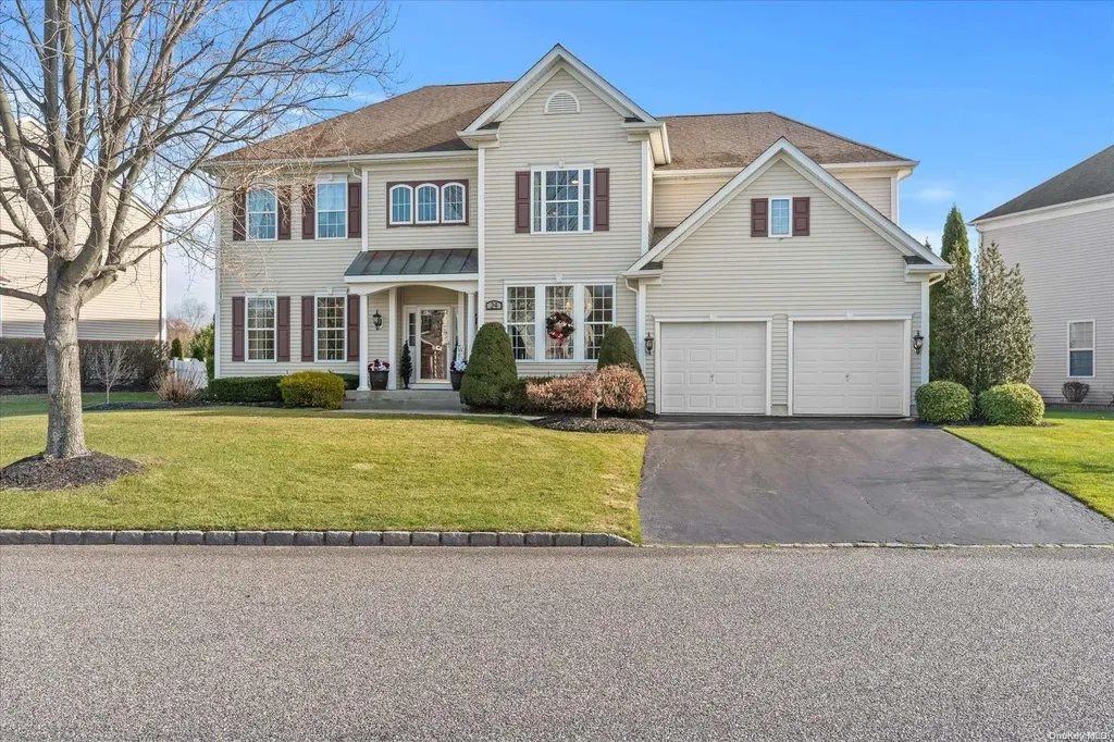 24 Pinehurst Drive Mount Sinai NY 11766