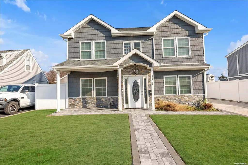 1451 Coolidge Street North Bellmore NY 11710