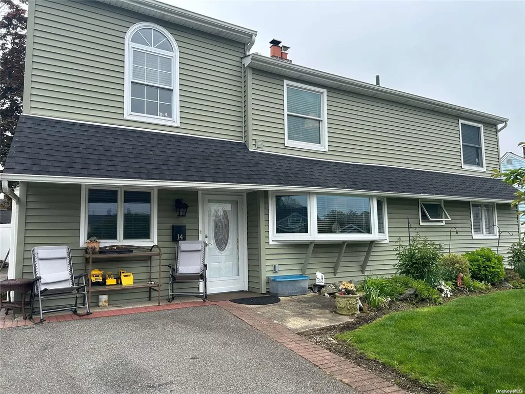 14 Target Lane Levittown NY 11756