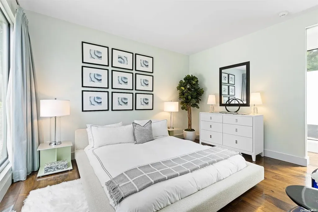 7 Rolling Wood Lane East Hampton NY 11937