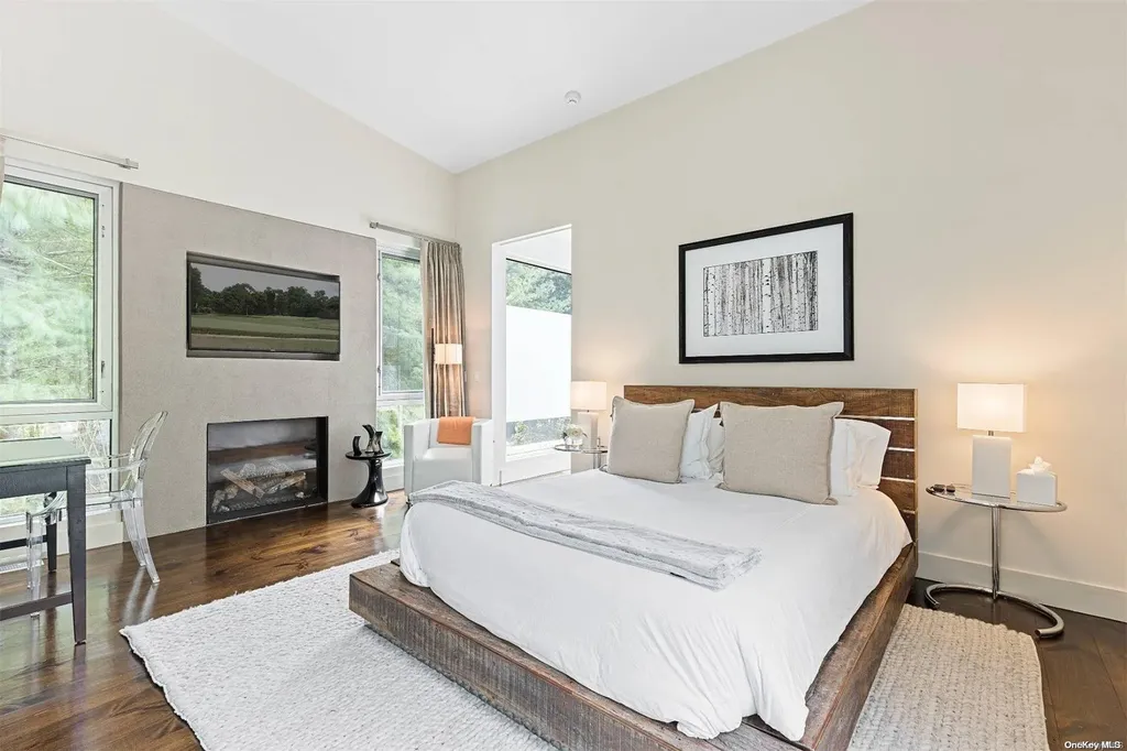 7 Rolling Wood Lane East Hampton NY 11937