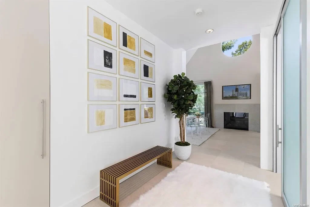 7 Rolling Wood Lane East Hampton NY 11937
