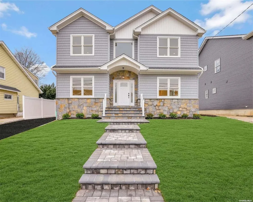 146 Jerome Avenue Mineola NY 11501