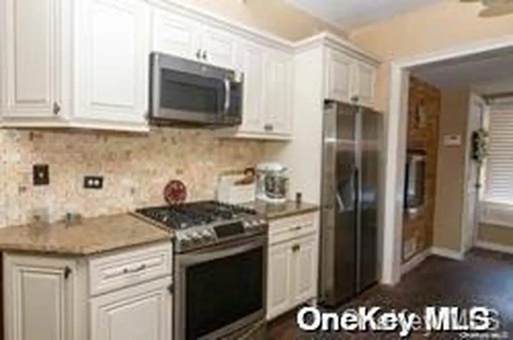 720 Clarence Avenue Bronx NY 10465