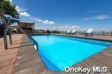 720 Clarence Avenue Bronx NY 10465