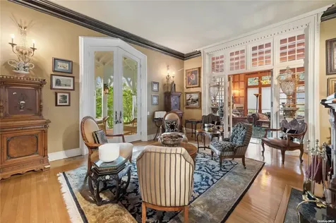 1026 W Shore Road Oyster Bay NY 11771