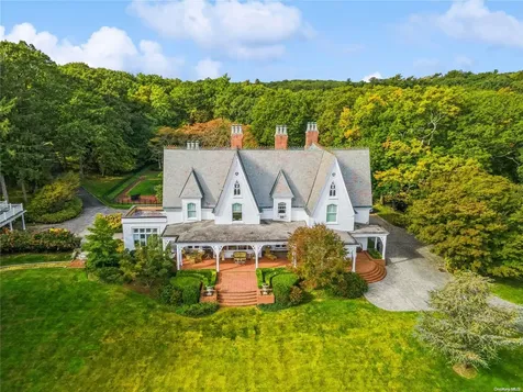 1026 W Shore Road Oyster Bay NY 11771