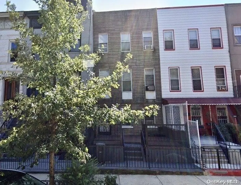 932 Putnam Avenue Brooklyn NY 11221