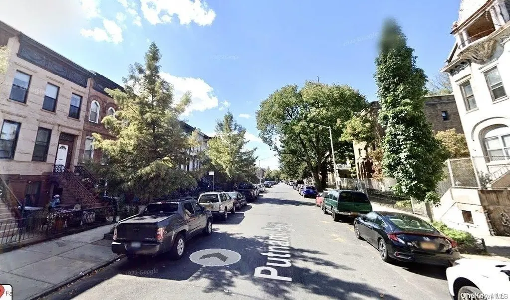 932 Putnam Avenue Brooklyn NY 11221