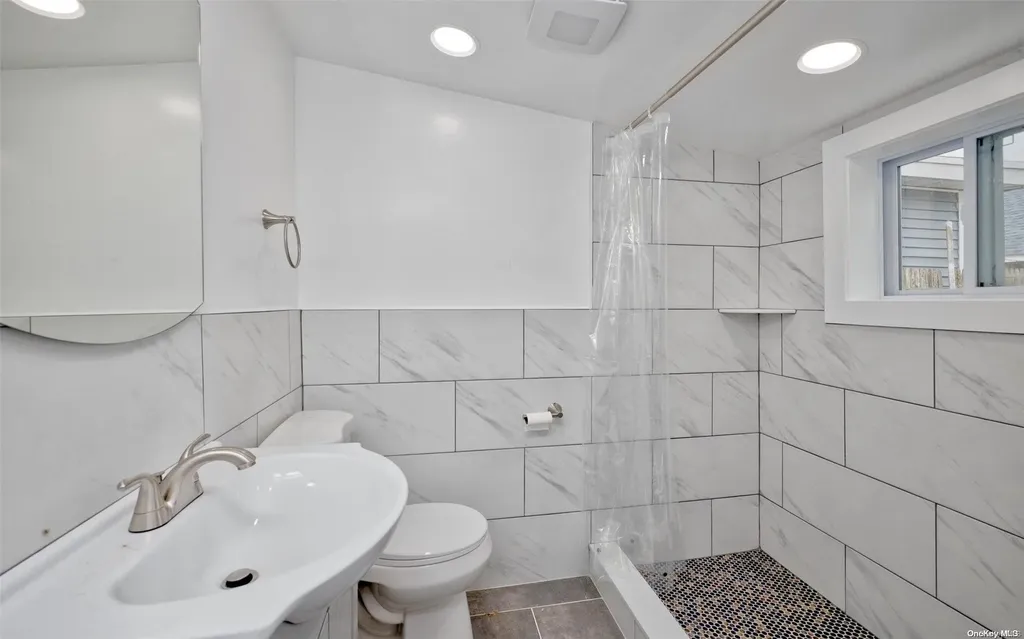 206 Davis Avenue Inwood NY 11096