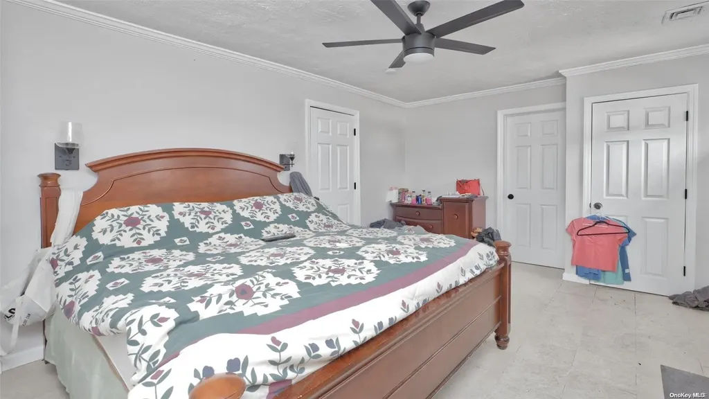 206 Davis Avenue Inwood NY 11096