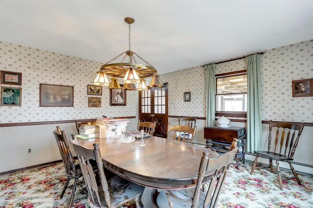 3 Maylin Court Smithtown NY 11787